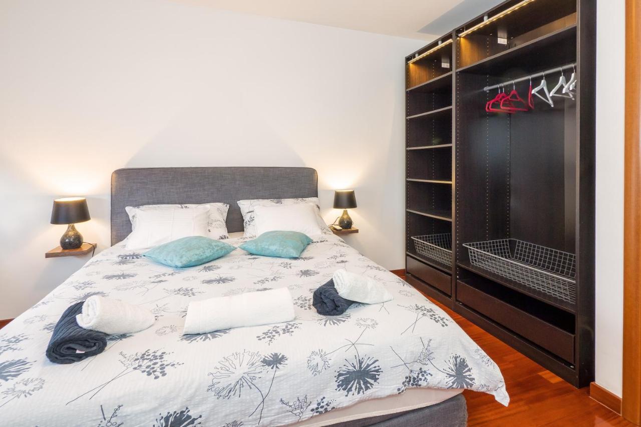 Airy 2-Br Apt W/ Open Layout & Modern Design Apartment Split Exterior photo
