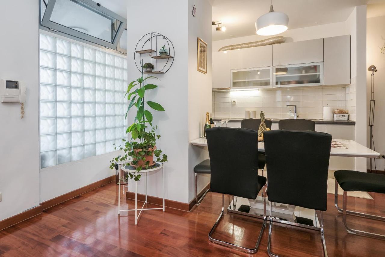 Airy 2-Br Apt W/ Open Layout & Modern Design Apartment Split Exterior photo