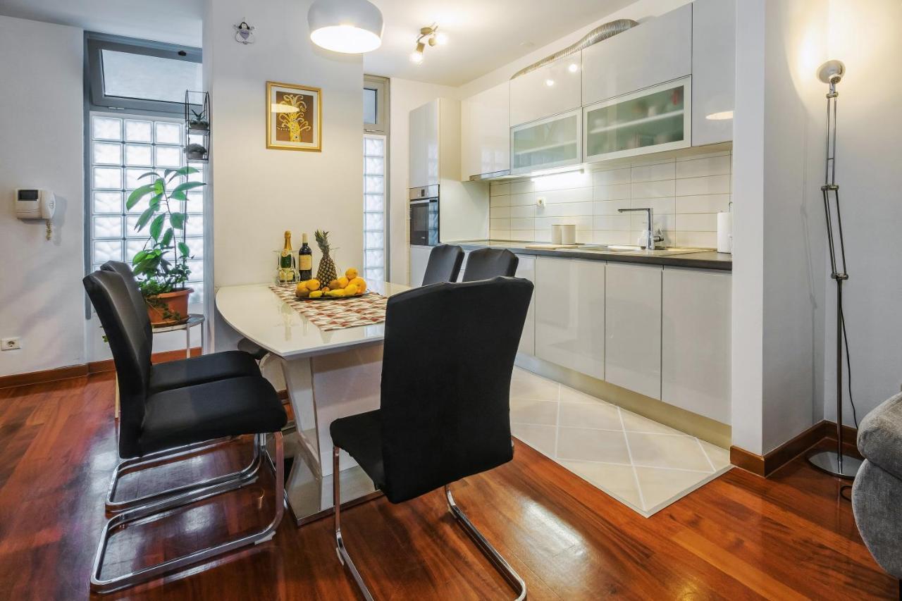 Airy 2-Br Apt W/ Open Layout & Modern Design Apartment Split Exterior photo